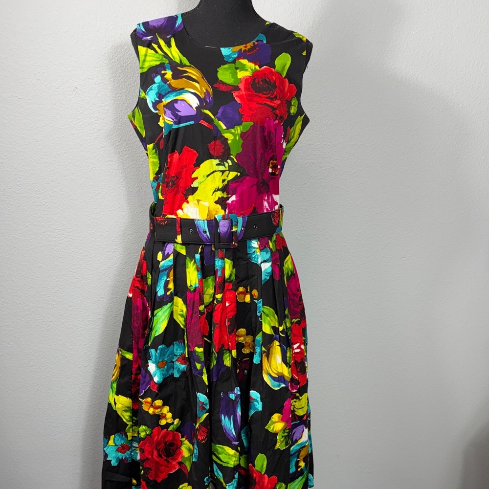 Samantha Sung Abelia‎ Floral Sleeveless Dress